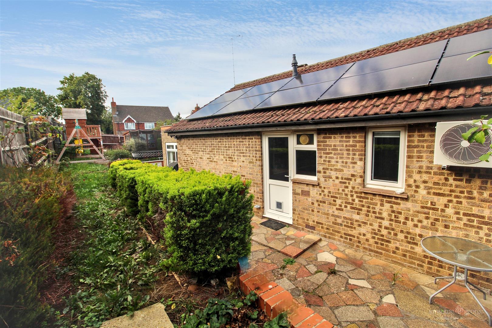 Cornwall Close, Tilehurst, Reading